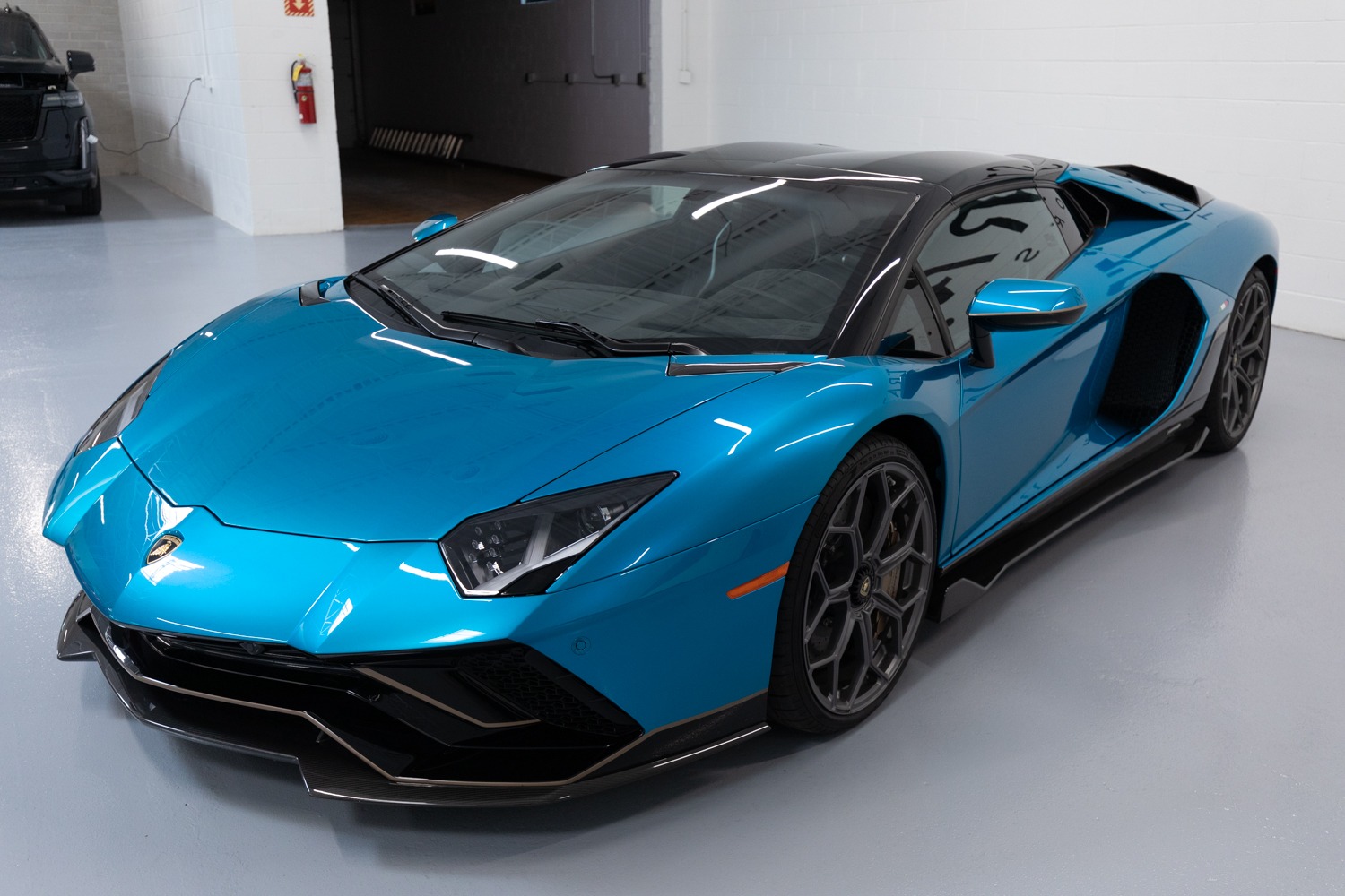 Lamborghini 2022 Aventador Blue