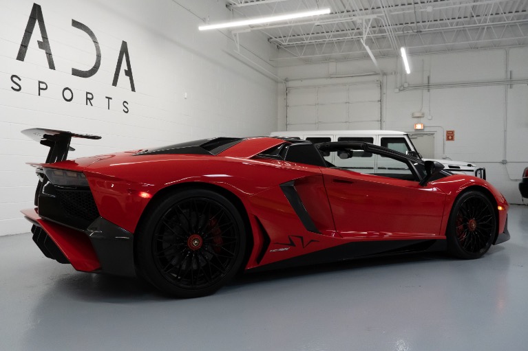 Used 2017 Lamborghini Aventador LP 750-4 SV for sale Sold at Strada Motorsports in Schaumburg IL 60193 7