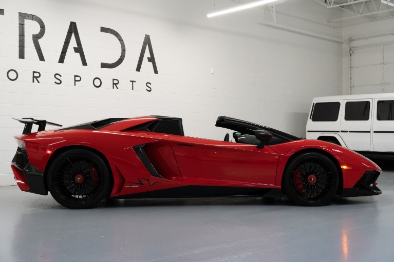 Used 2017 Lamborghini Aventador LP 750-4 SV for sale Sold at Strada Motorsports in Schaumburg IL 60193 8