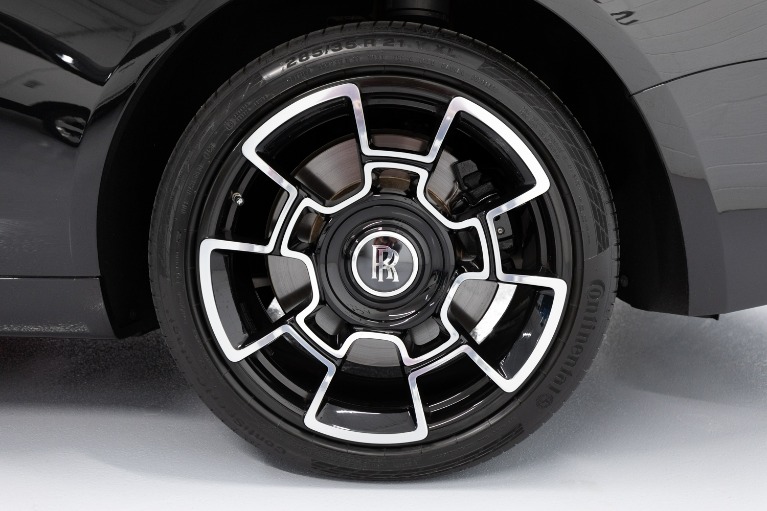 Used 2018 Rolls-Royce Wraith Black Badge for sale Sold at Strada Motorsports in Schaumburg IL 60193 8