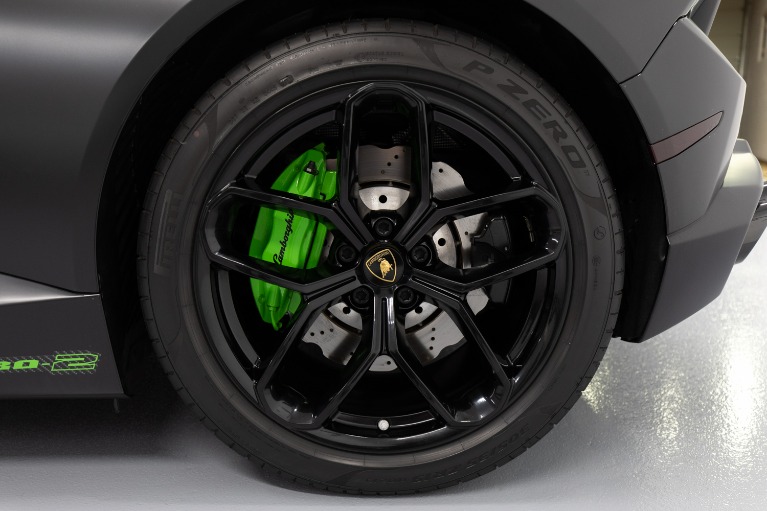 Used 2018 Lamborghini Huracan LP 580-2 for sale Sold at Strada Motorsports in Schaumburg IL 60193 5