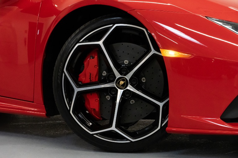 Used 2020 Lamborghini Huracan LP 640-4 EVO Spyder for sale Sold at Strada Motorsports in Schaumburg IL 60193 3