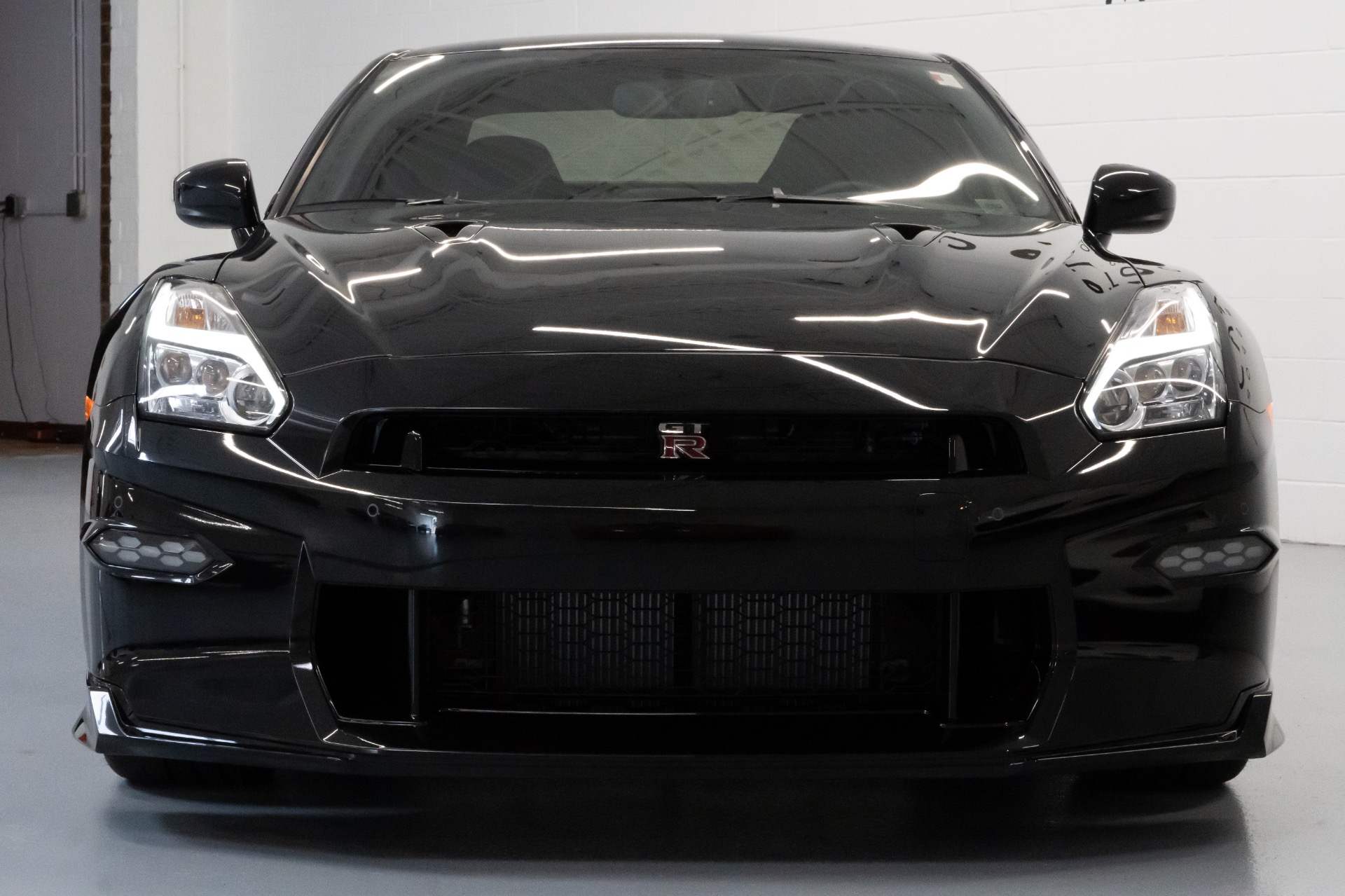 Used-2024-Nissan-GT-R-T-Spec- Used-2024-Nissan-GT-R-T-Spec-