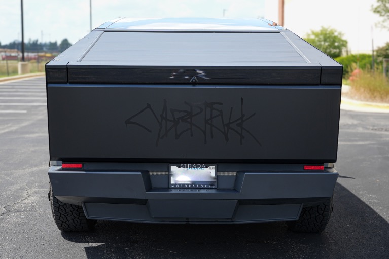 2024 Tesla Cybertruck Base - Photo 50