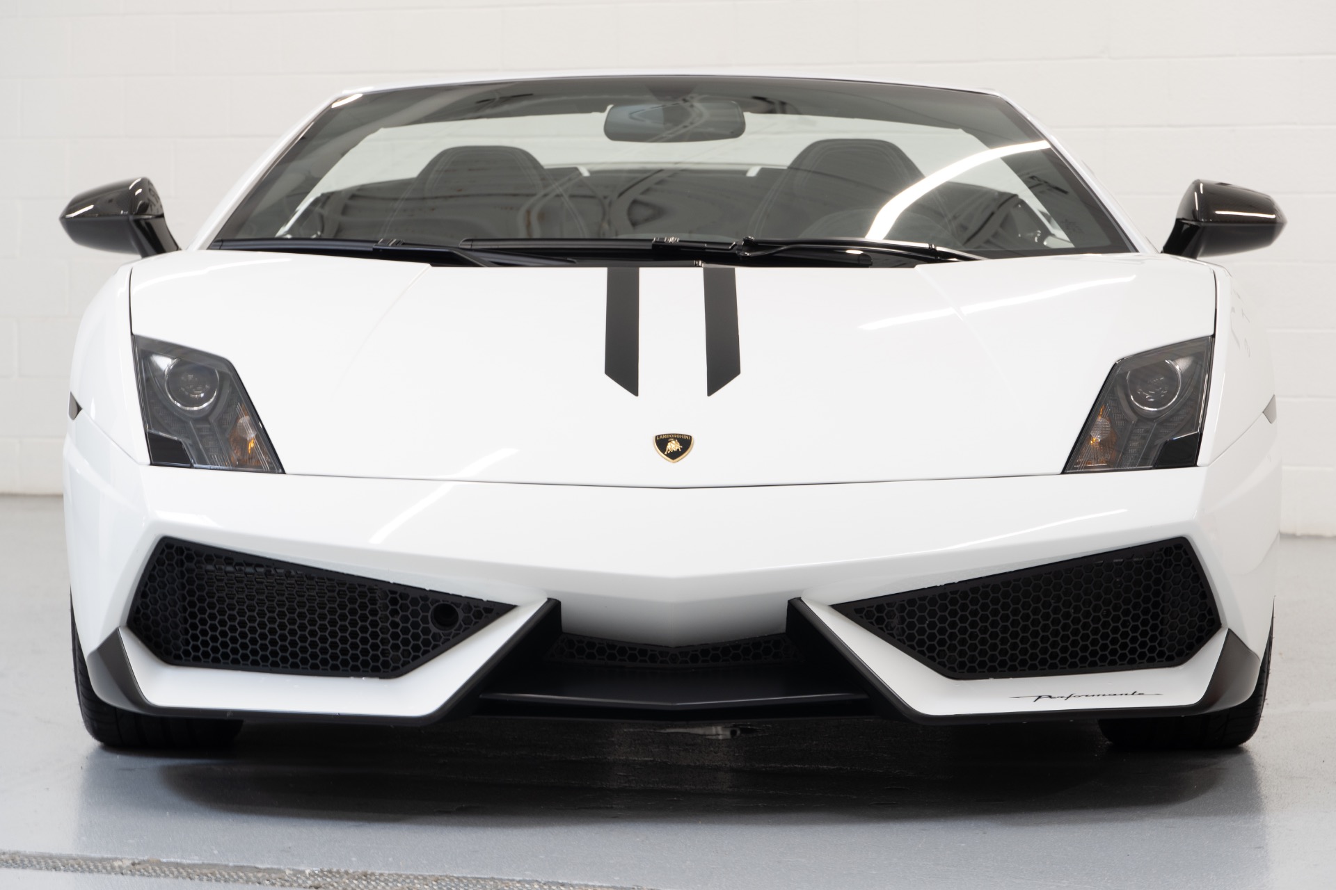 2012 Lamborghini Gallardo LP 570-4 Spyder Performante photo 2