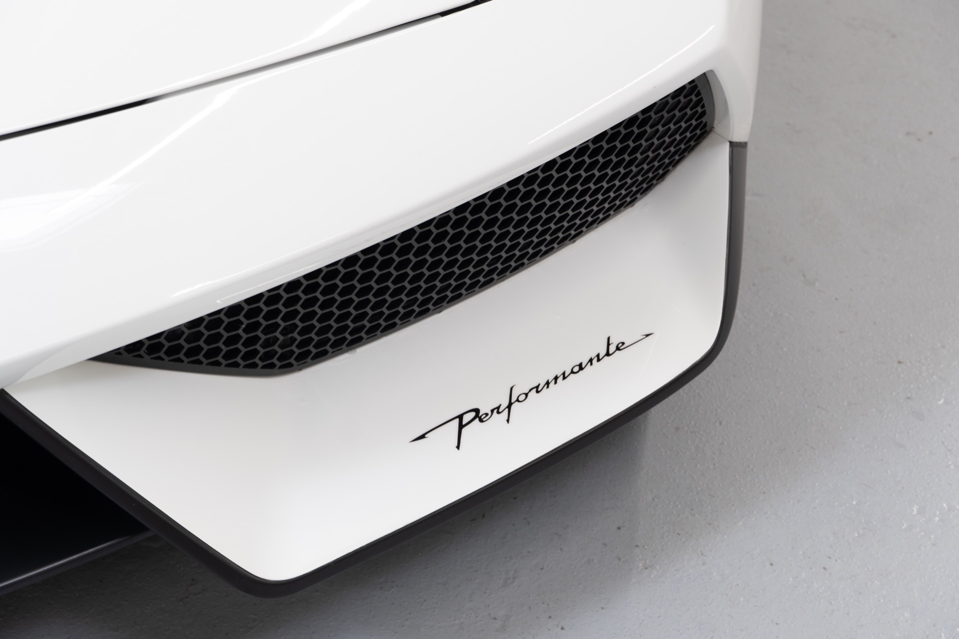 2012 Lamborghini Gallardo LP 570-4 Spyder Performante photo 4