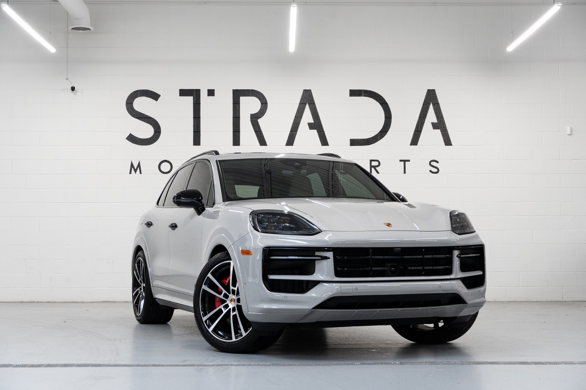 2025 Porsche Cayenne GTS