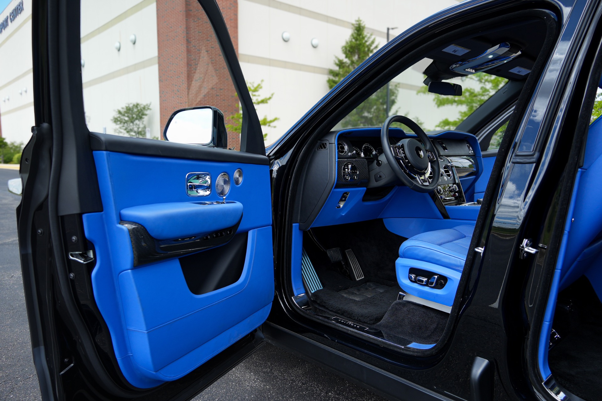 2023 Rolls-Royce Cullinan Black Badge - Photo 14