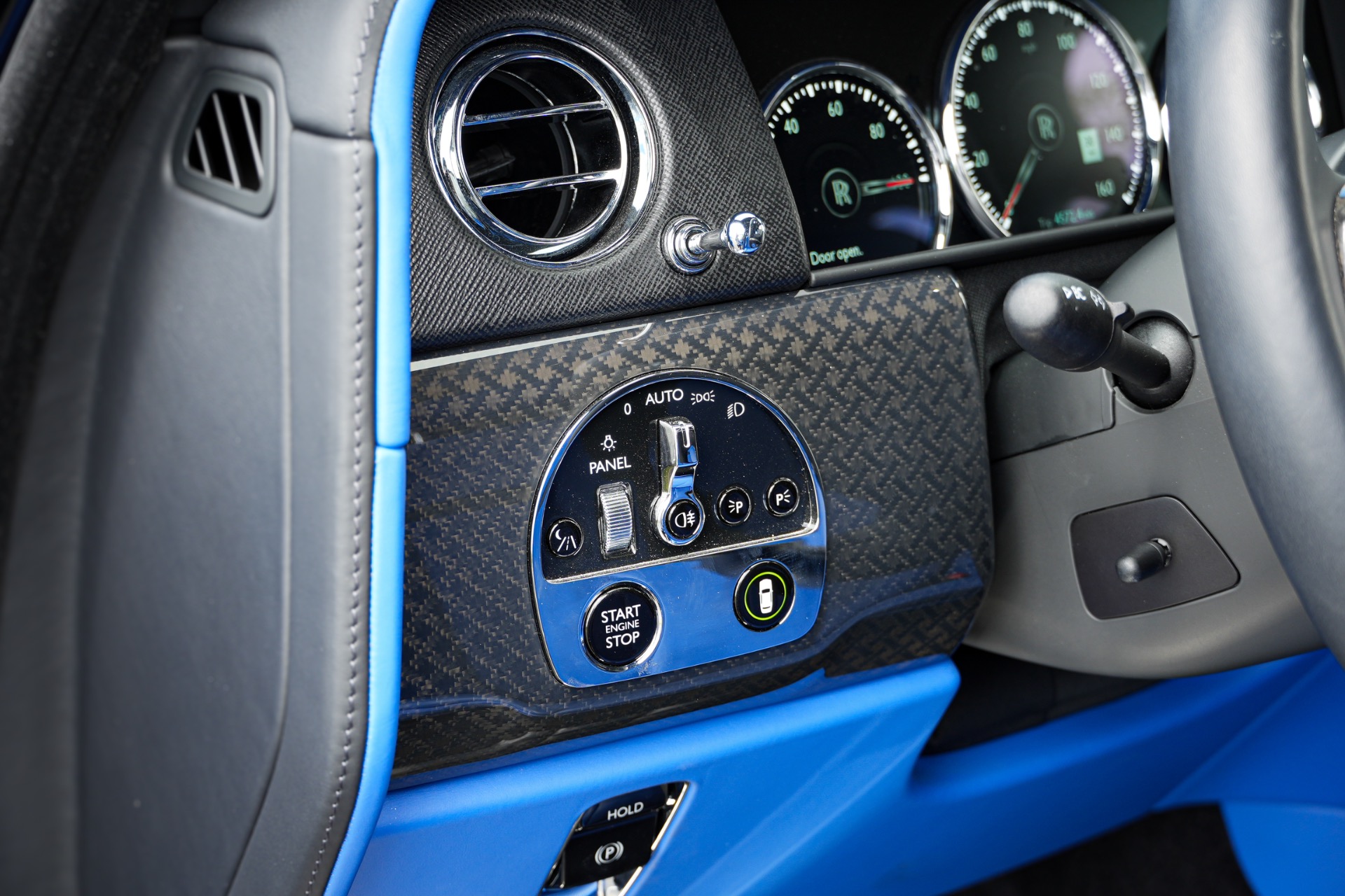2023 Rolls-Royce Cullinan Black Badge - Photo 18