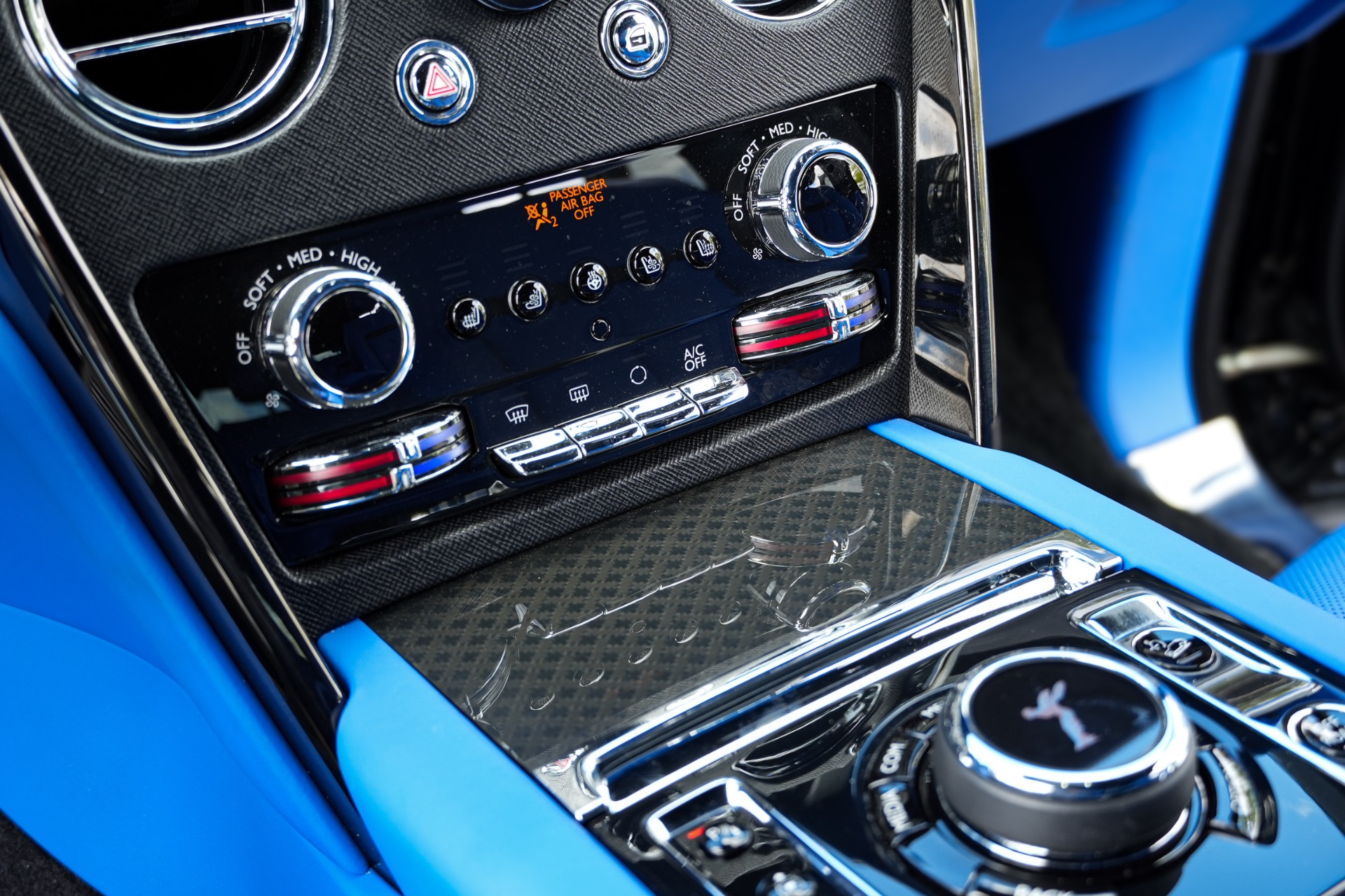 2023 Rolls-Royce Cullinan Black Badge - Photo 24