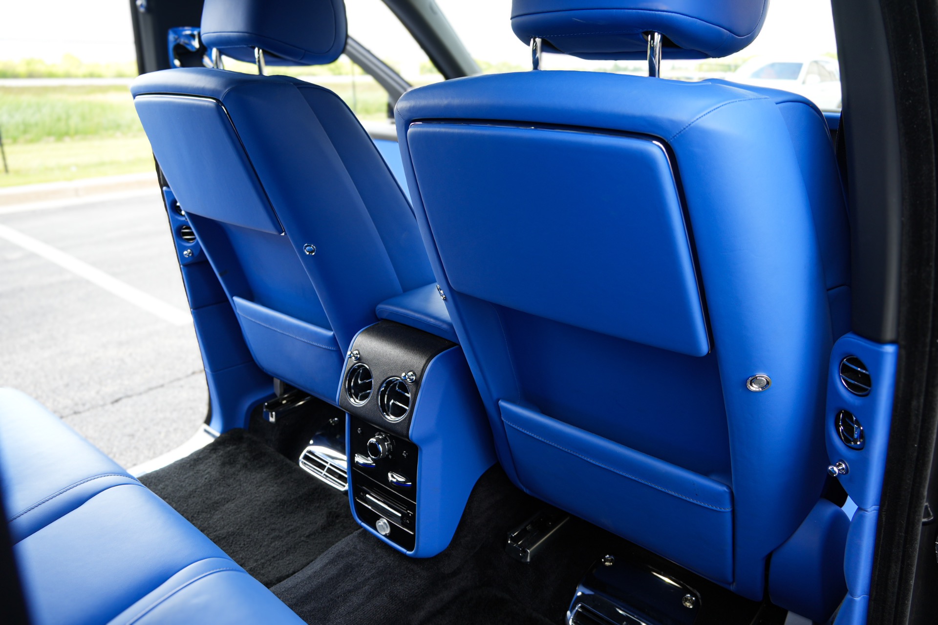 2023 Rolls-Royce Cullinan Black Badge - Photo 32