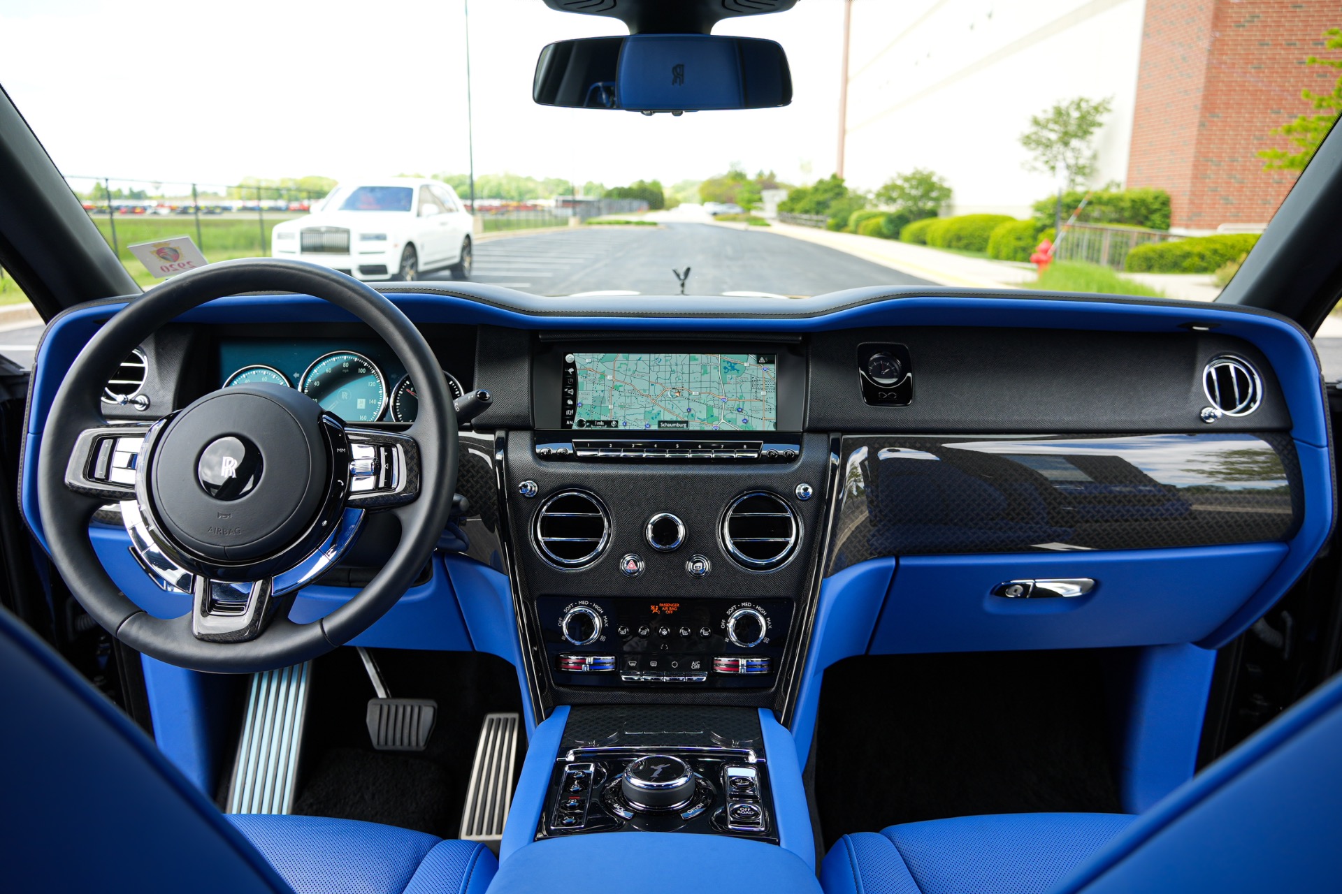 2023 Rolls-Royce Cullinan Black Badge - Photo 34