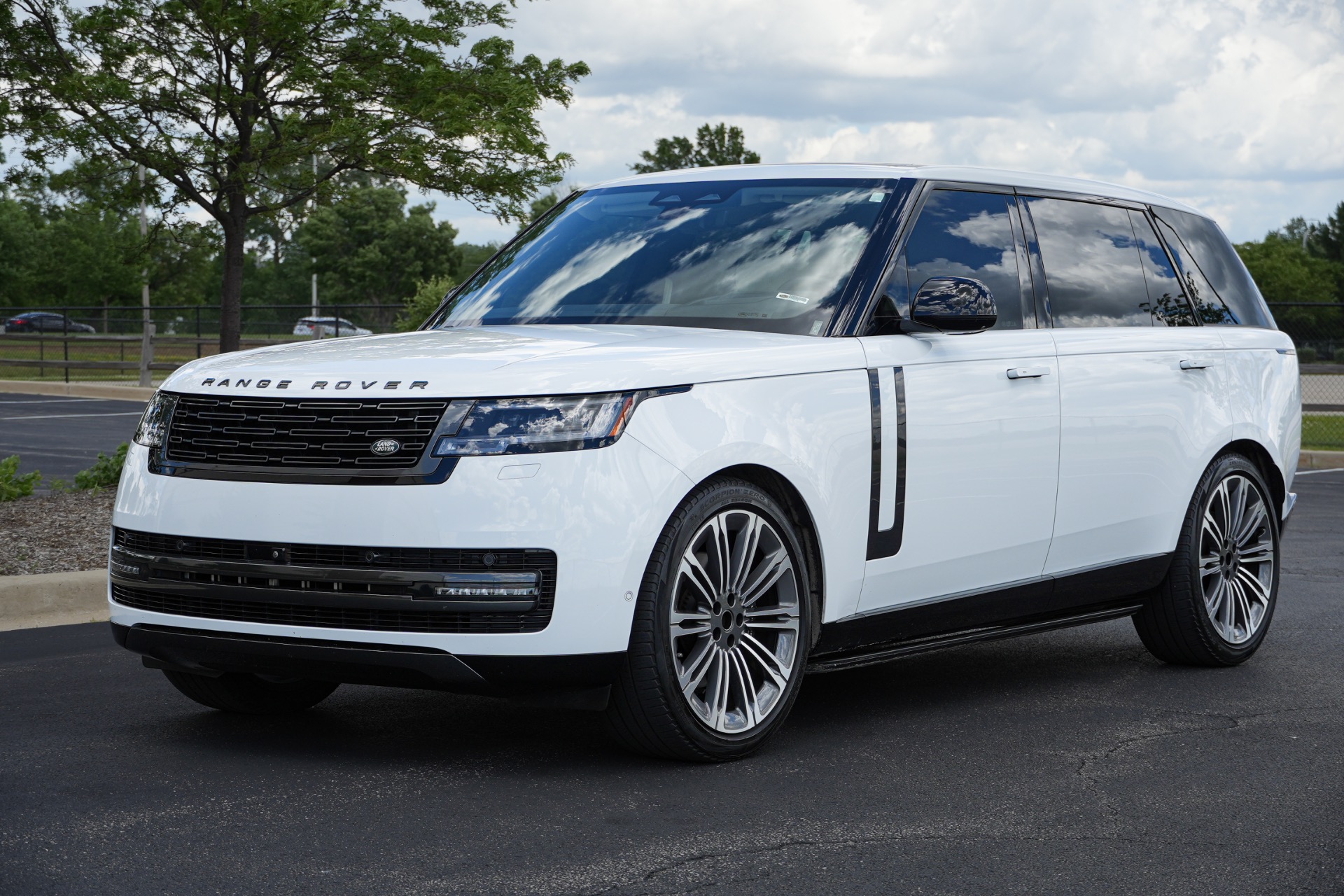 2024 Land Rover Range Rover SE - Photo 10