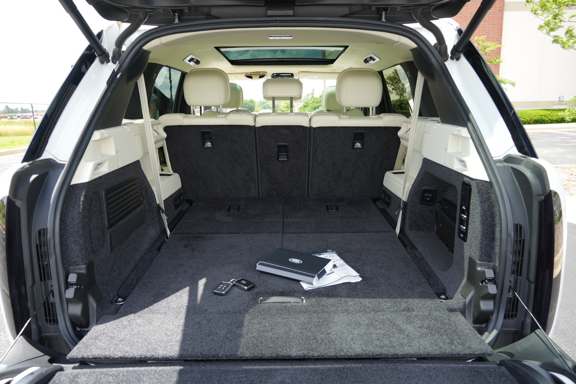 2024 Land Rover Range Rover SE - Photo 26