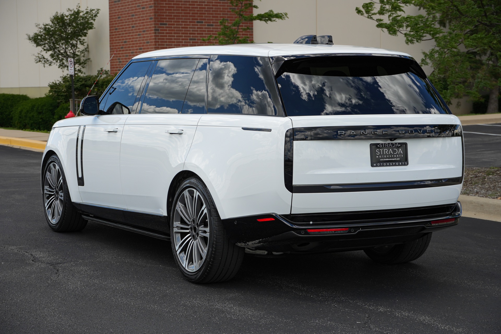 2024 Land Rover Range Rover SE - Photo 8