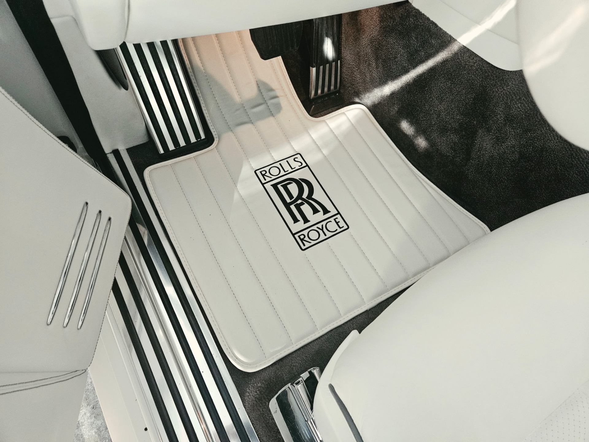 2007 Rolls-Royce Phantom Base - Photo 24