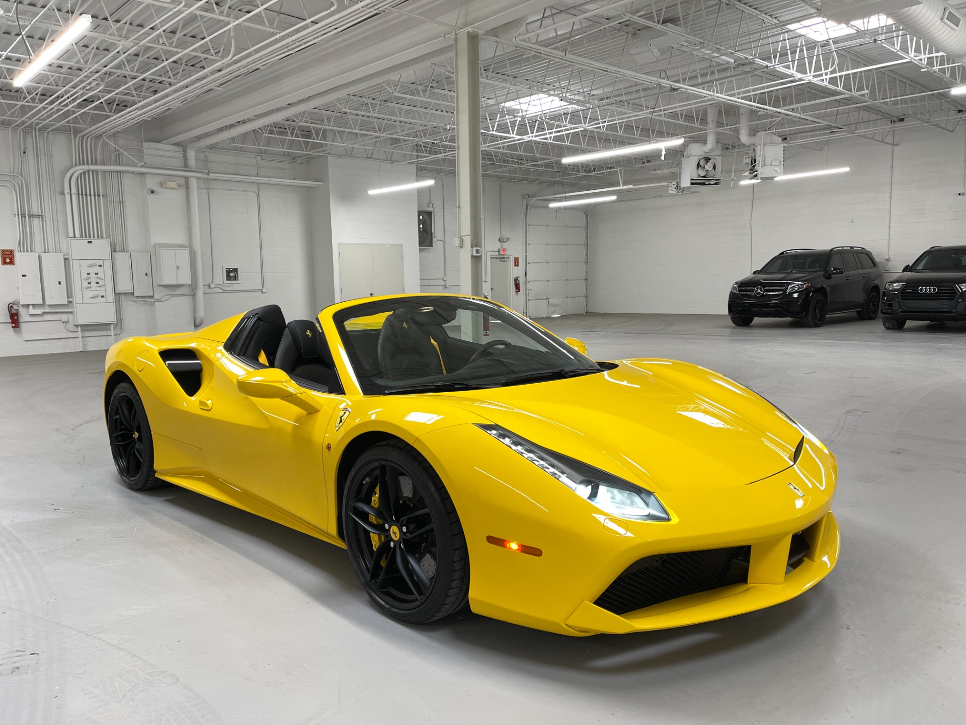 ナッティ Bonhams Cars : One owner from new,2018 Ferrari 488 Spider