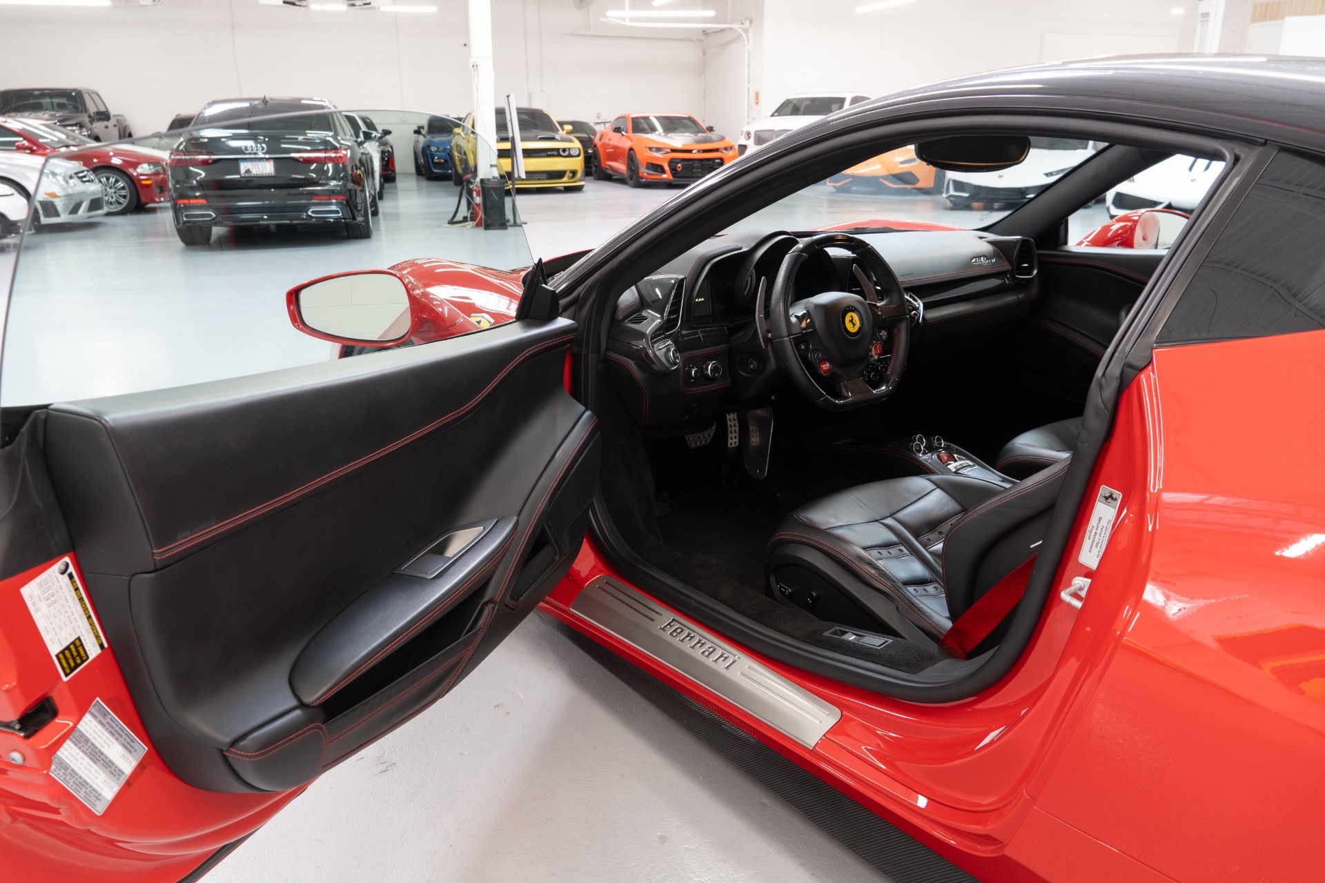 2014 Ferrari 458 Italia photo 16