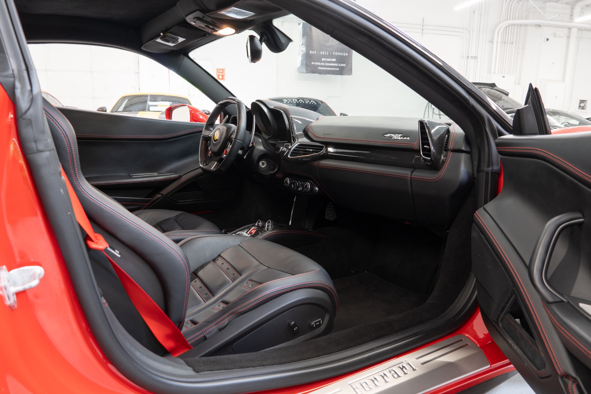 2014 Ferrari 458 Italia photo 29