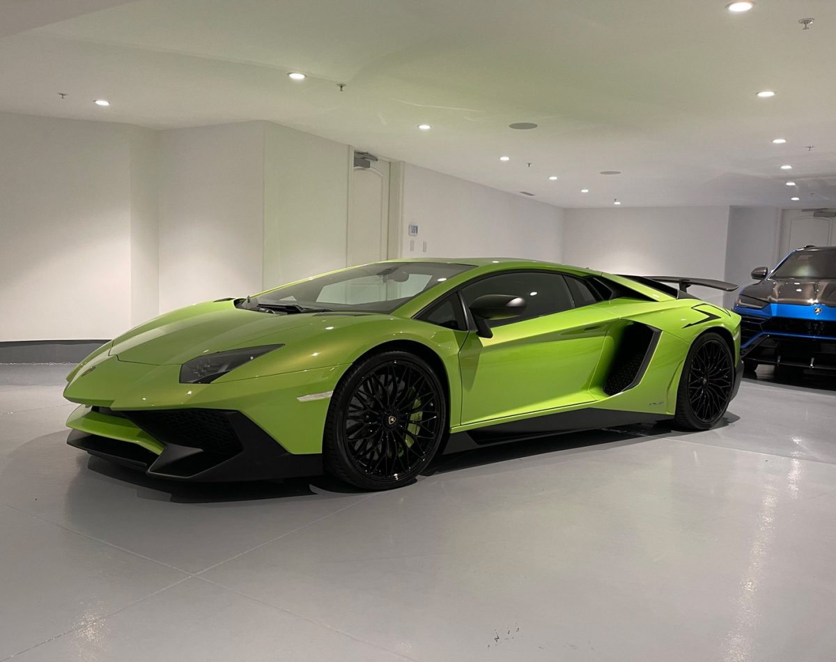 Used-2016-Lamborghini-Aventador-LP-750-4-SV-1643410990